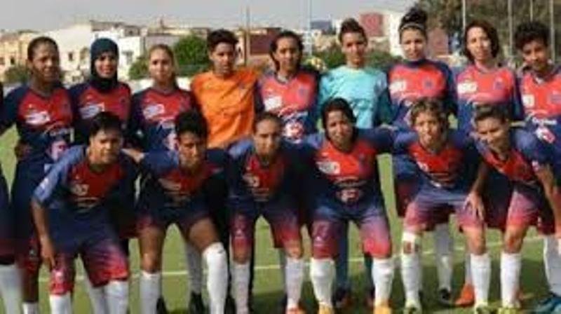 عااااااجل.. انقلاب حافلة لنقل فريق أولمبيك أسفي لكرة القدم النسوية بمدخل مدينةالعيون..  و هذه هي الحصيلة..  التفاااااااصييييل