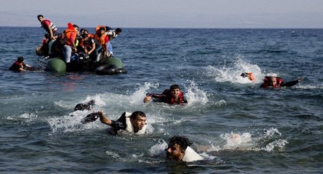 مأساة لانزاروتي.. مغاربة يموتون برداً وغرقاً في طريقهم إلى جزر إسبانيا -صور