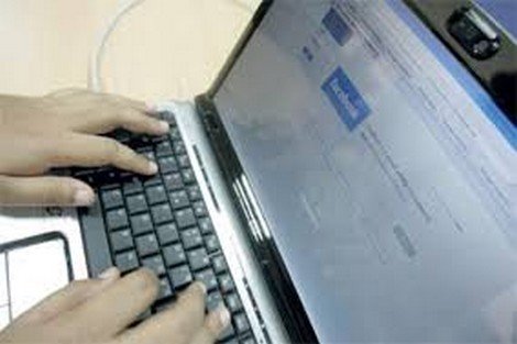 تحقيقات تطيح بعصابة تزوير وثائق الأوسمة الملكية