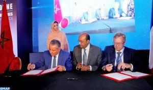 منتدى الأعمال المغرب – فرنسا: توقيع ثلاث اتفاقيات ومذكرتي تفاهم لتنمية جهة العيون الساقية الحمراء