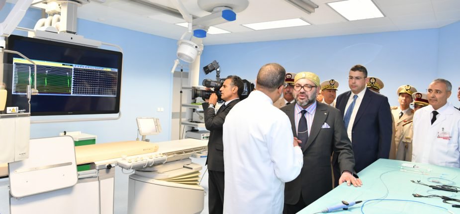 الملك محمد السادس يعطي تعليماته بإقامة مستشفيين ميدانيين بواويزغت و ميدلت