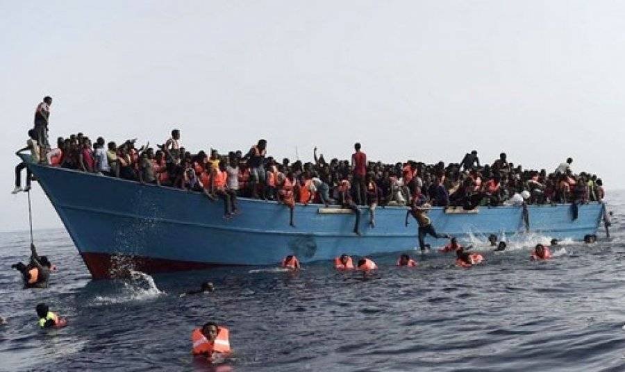 البحرية الملكية تنقذ 289 شخصا أغلبهم من بلدان إفريقيا جنوب الصحراء بعرض ساحل الناظور