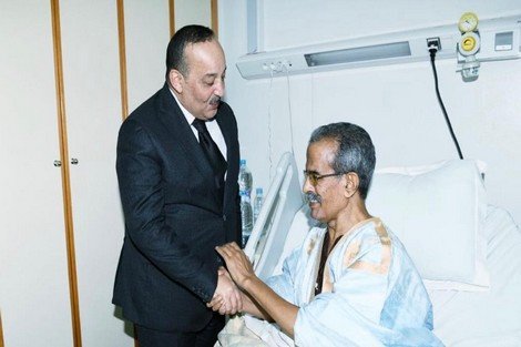الداخلة..زيارة محمد الاعرج وزير الثقافة والاتصال لشاعر والأديب الموريتاني الدكتور ناجي محمد لمام