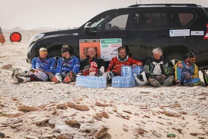 لحظة عبور رالي دكار  ”إفريقيا إيكو رايس” بمنطقة الكركرات في صور