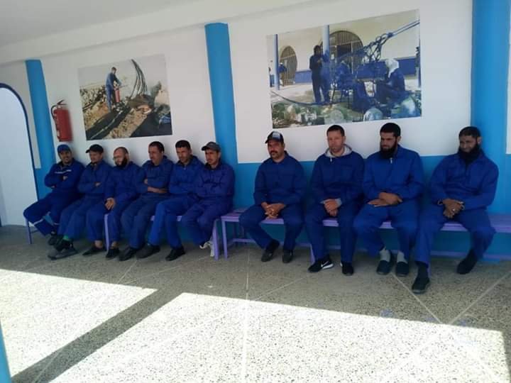 ها الجمعيات ديال بالصح للي خاص الدولة تهلا فيهم…من والو جمعية ”أرباب و ربابنة و بحارة الصيد البحري” فلعيون صنعات الحدث عاود تاني…