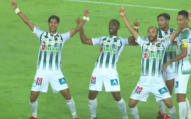 الرجاء البيضاوي توافق مبدئيا على إجراء الديربي بالإمارات
