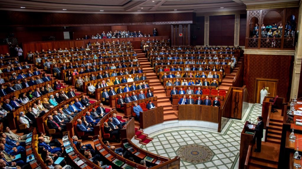 مشروع قانون يفسح المجال للتعاونيات و المقاولين الذاتيين المشاركة في الصفقات العمومية