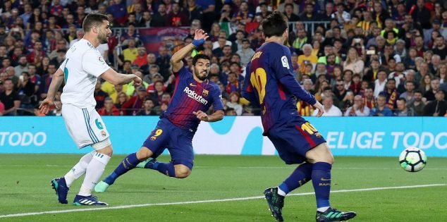 البارصا يهزم مضيفه الريال بثلاثية ويتأهل إلى نهائي ”كأس الملك”