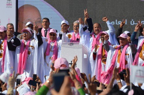 ”الاستقلال”: الصحراويون يتشبثون بالحكم الذاتي تحت سيادة المغرب‬