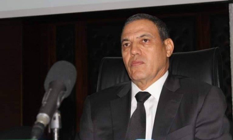 وا هاد الشي بزاف ..عاود تاني نفس الجمعية كتنصب على عباد الله      .. واش ما كاين سلطة محلية فالبلاد