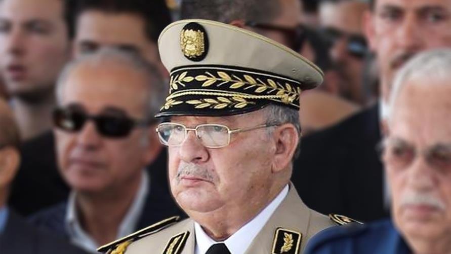 القضاء العسكري الجزائري يصدر مذكرة توقيف دولية ضد الجنرال خالد نزار وابنه