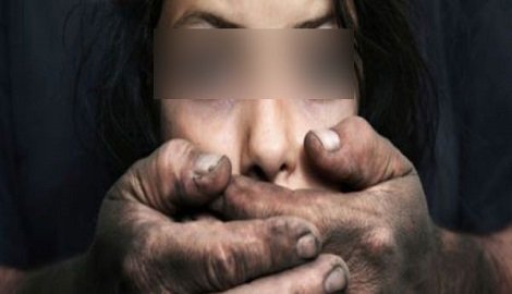 العيون… اعتقال متورط في اختطاف فتاة واغتصابها امام عدسة كاميرا