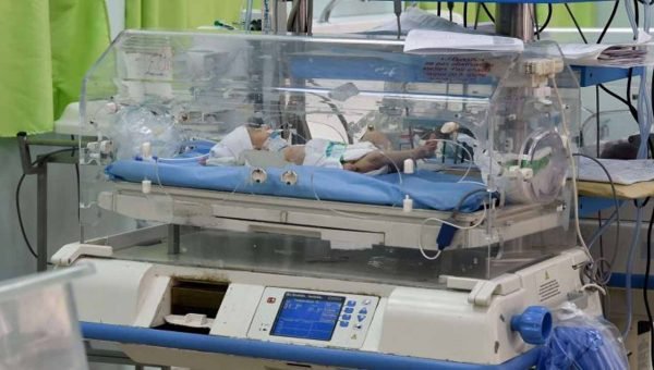 فاجعة بالجزائر: وفاة ثمانية أطفال رضع في حريق بمستشفى للولادة