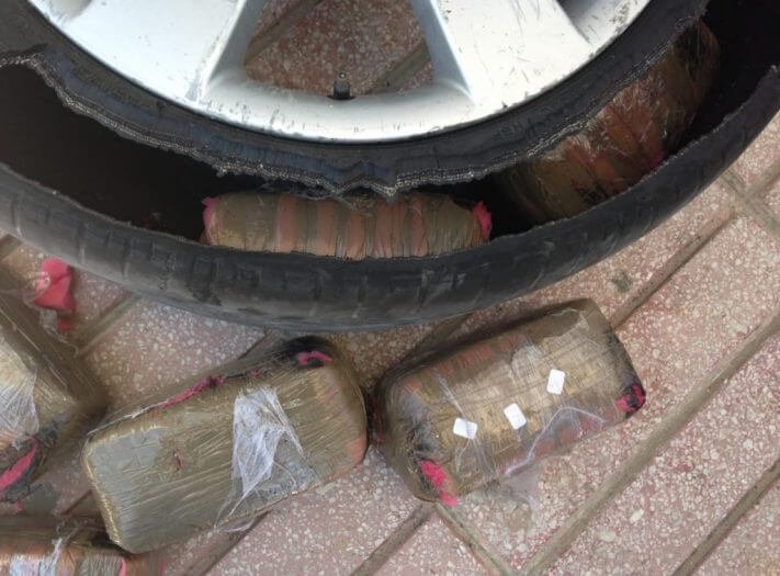 إحباط محاولة تهريب مخدرات على متن سيارة بترقيم خليجي قرب كلميم