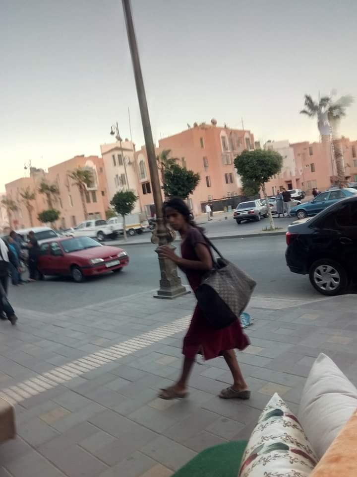 حالات إنسانية تحتاج للرعاية  أو شي وحدين تنطبق عليهم  مقولة أش خاصك ألعريان*خاصنا الشيخة طراكس… *.