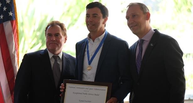 وكالة ناسا الفضائية تمنح تمنح ميدالية ”الخدمة الاستثنائية” للعالم المغربي كمال الدغيري