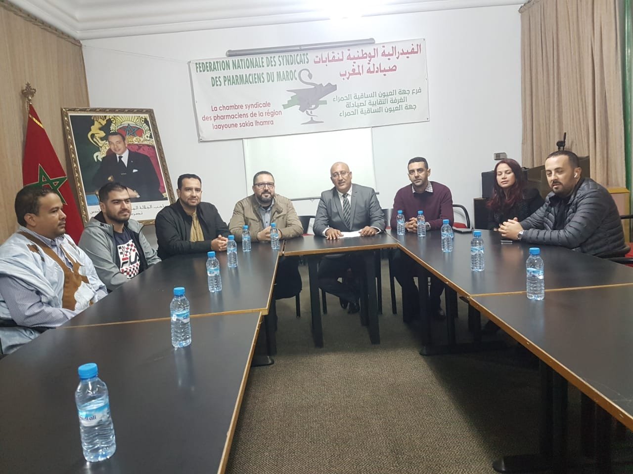 صيادلة جهة العيون يحتجون على رقم 98.18 المتعلق بالهيئة الوطنية للصيادلة