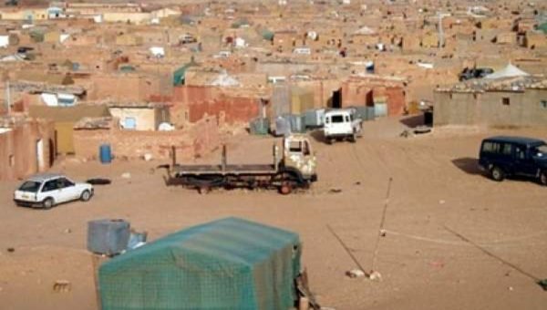 نايضة فمخيمات تندوف وعصابة البوليساريو تحاصر المخيمات بوحدات من الجيش الجزائري