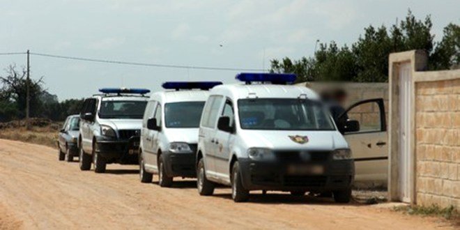 اختطاف شابة و اغتصابها بالتناوب من طرف 10 ذئاب بشرية داخل بناية مهجورة