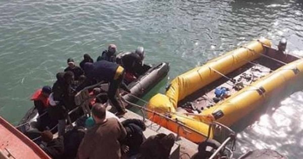 إنقاذ 48 مهاجرا من دول إفريقيا جنوب الصحراءعلقوا قبالة سواحل طرفاية لمدة 6 أيام