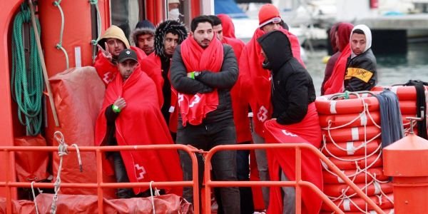 63 مهاجراً وصلو ” لكناريا” من بينهم 7 مغاربة