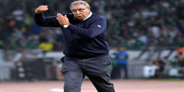 رجاء بني ملال ينفصل عن مدربه عزيز العامري .