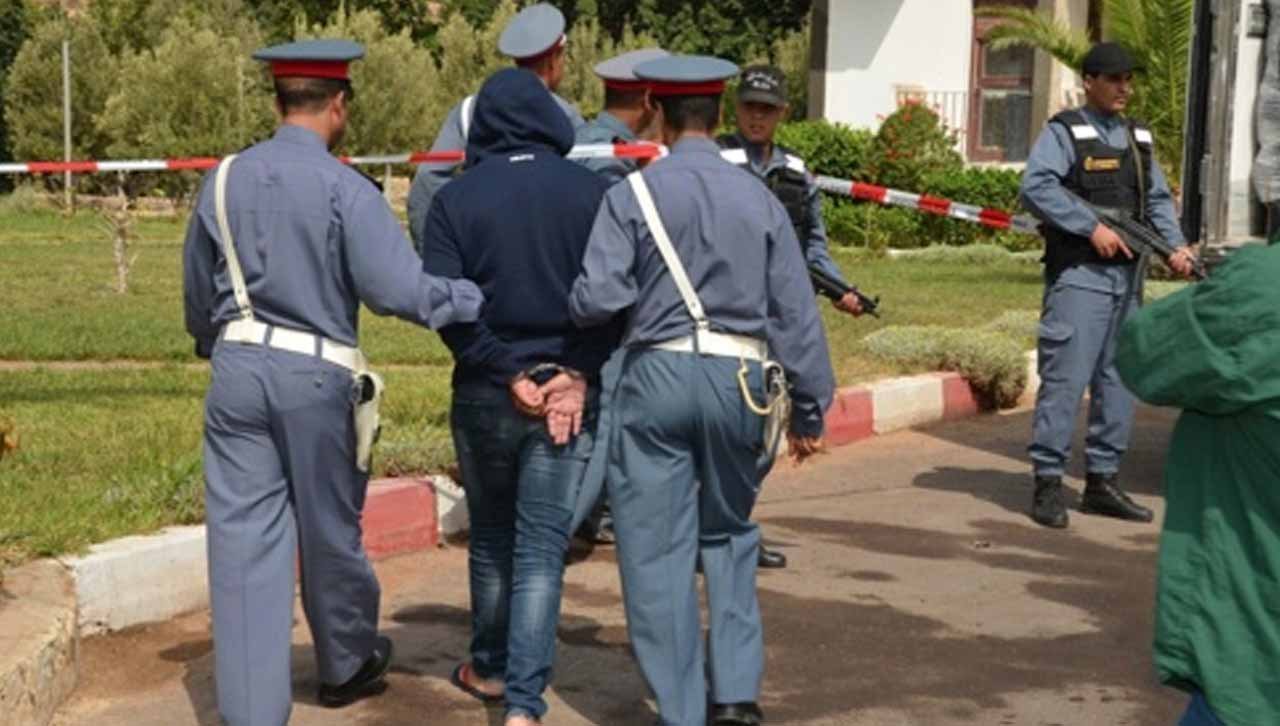 بعد فراره ..الوحش المعذّب وقاتل زوجته بقلعة مكونة يسلم نفسه للدرك