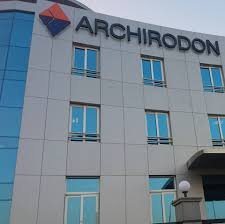خلافا لما يثم الترويج له شركة archirodon  بالعيون  تواصل عملية تشغيل  أبناء المنطقة عن طريق الأنابيك، التفاااصيل