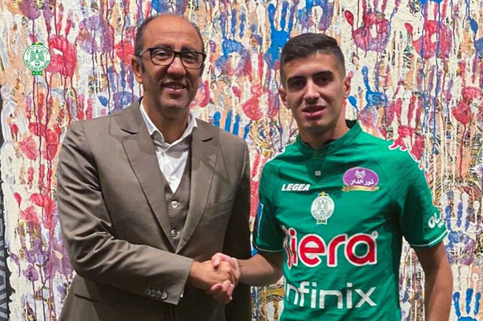 الرجاء يتعاقد رسمياً مع نجم المغرب التطواني