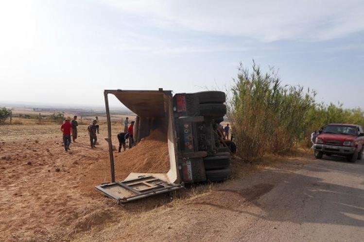 انقلاب شاحنة ينهي حياة شخصين في إقليم أزيلال