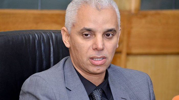 وزير الصحة يحذر المواطنين من وضع الشيكات لدى المصحات