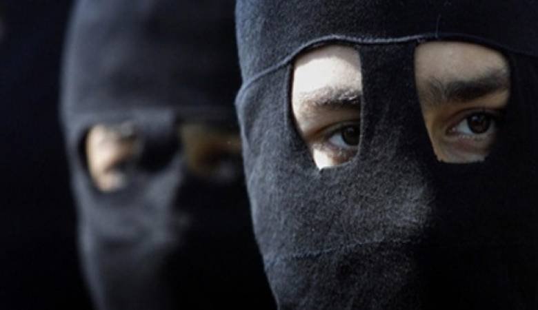 أمن الداخلة يطيح بعصابة ملثمة داهمت منازلاً ليلاً !