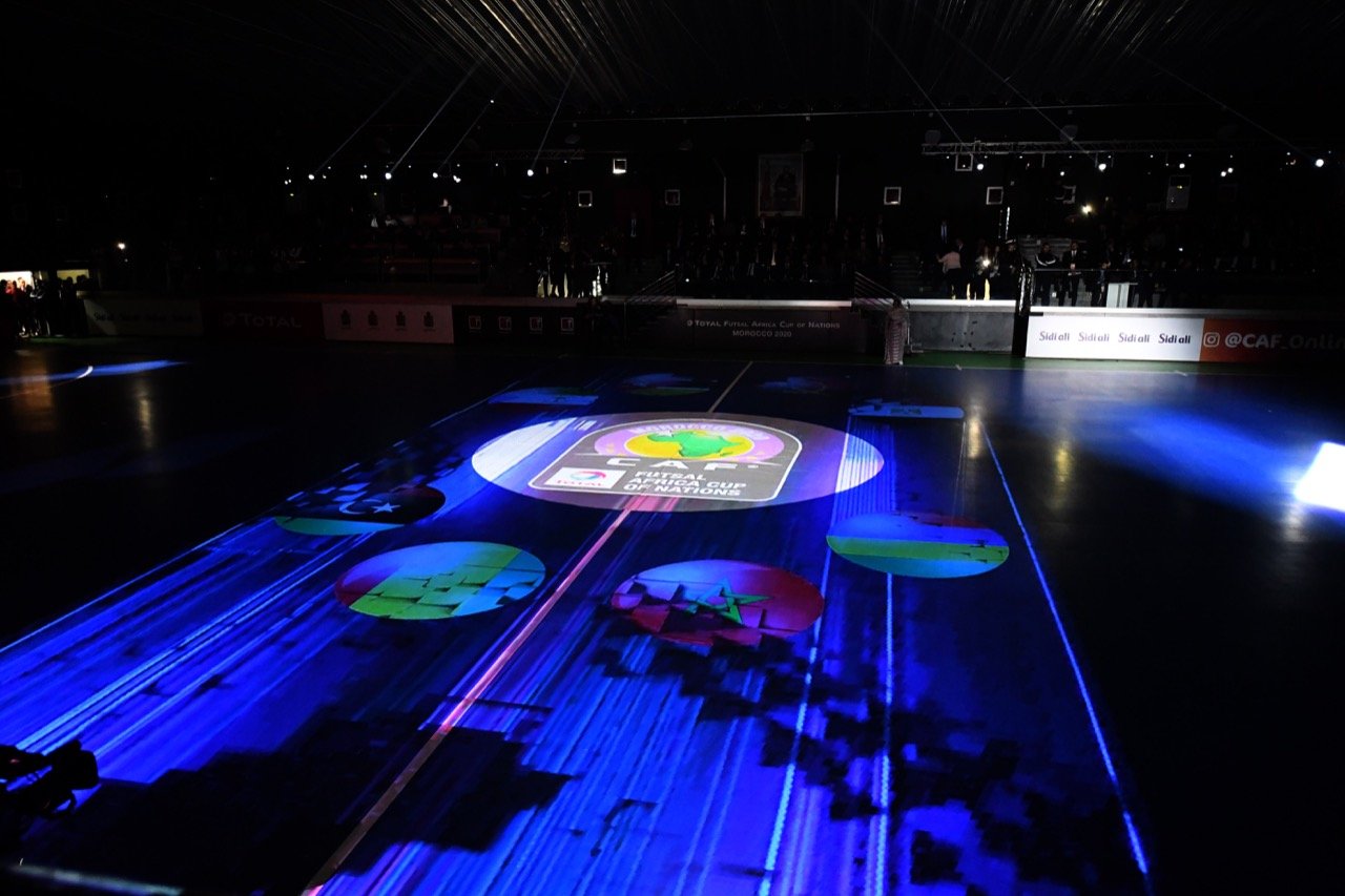 بحضور رئيس الكاف.. افتتاح نهائيات كأس إفريقيا للأمم داخل القاعة بالعيون