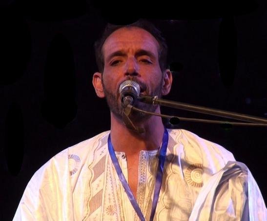 الفنان إبن الصحراء ”مولود بلا ” في ذمة الله