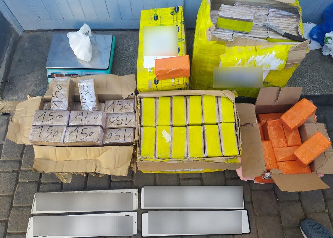 أكادير..العثور على سيارة متخلى عنها بداخلها 88 كيلوغراماً من الحشيش