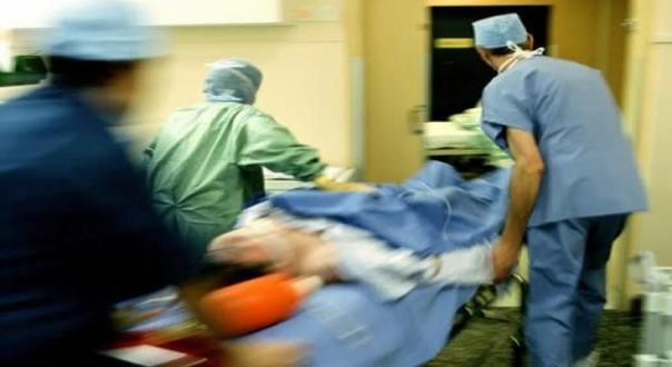 مكناس :انقاد فتاة شابة حاولت الإنتحار بعد ما ألقت بنفسها من بناية عائلتها