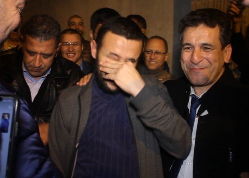 إطلاق سراح سائق شاحنة للنقل الدولي اعتقل بطنجة في قضية تهريب 5 أطنان من المخدرات