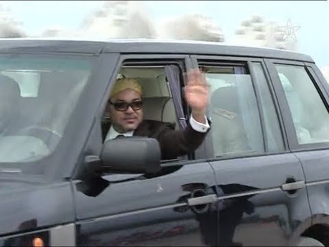 الملك يفسح الطريق للمارة في ”طريق الهرهورة”