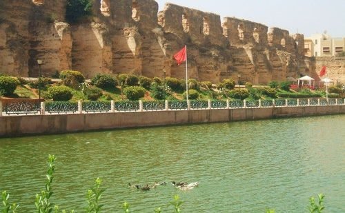العثور على جثة فوق مياه صهريج السواني يستنفر أمن مكناس
