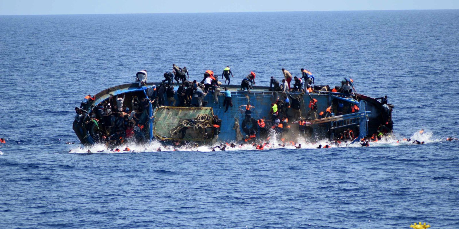 غرق 14 مهاجراً بينهم طفلان قبالة الساحل الأطلسي للمغرب