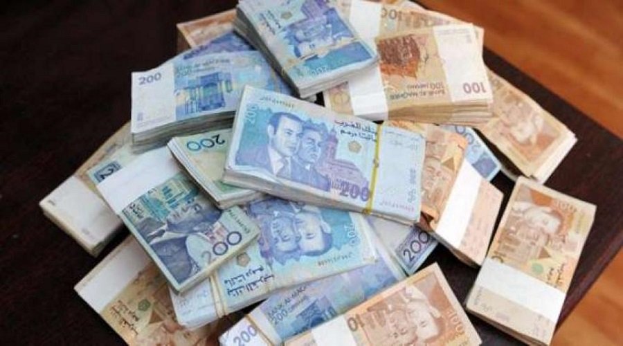 متابعة موثق بتهمة السطو على ودائع زبنائه