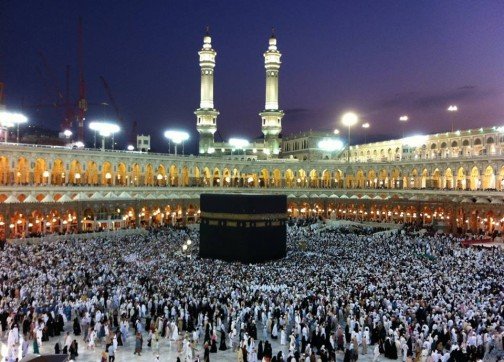 عاجل.. السعودية تُعلن تعليق رحلات العمرة والسياحة إلى أراضيها بسبب انتشار “كورونا”