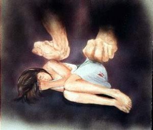 خطييير هادشي.. الأمن يتمكن من اعتقال المشتبه فيه باختطاف و اغتصاب قاصر بالعيون ، التفاااصيل