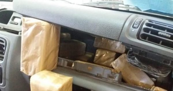 حجز 6 كيلوغرامات من الحشيش داخل سيارة بأكادير