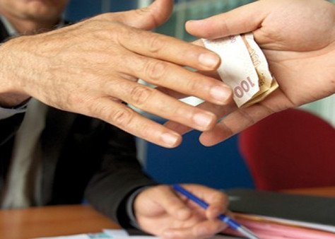 أمن مراكش يحقق في تورط ضابط أمن في تسلم مبلغ مالي مقابل عدم تسجيل مخالفة