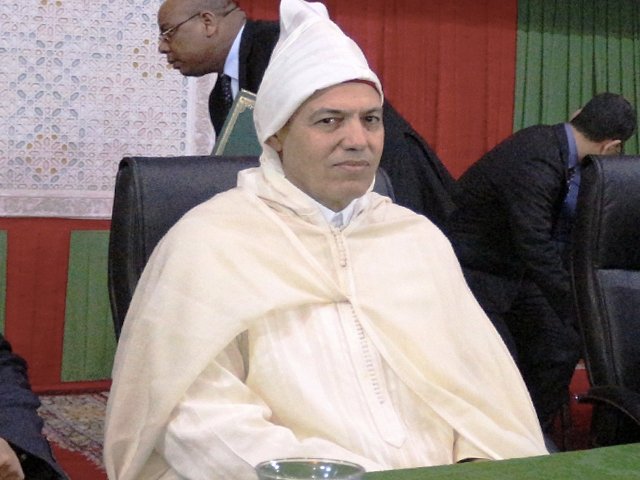 العيون: الوالي بيكرات يأمر بايواء المتشردين و توفير كل متطلباتهم المعيشية ، التفاااصيل