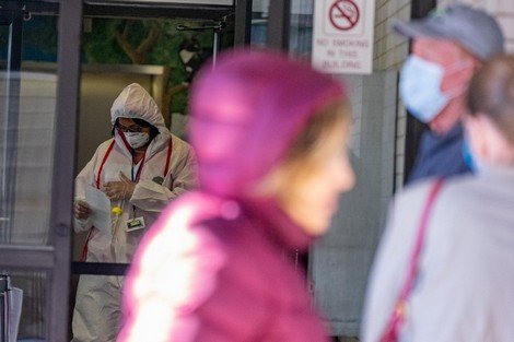 أمريكا تسجّل أكثر من ألف وفاة و70 ألف إصابة بفيروس ”كورونا”