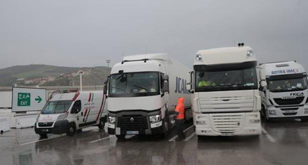 موريتانيا.. توفير كافة التسهيلات لسائقي الشاحنات المغاربة لتموين السوق المحلية بالمواد الغذائية