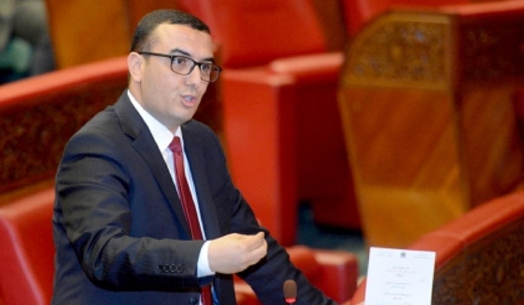 وزير الشغل: الاقتطاع من أجور الموظفين ”لن يكون إجباريا”