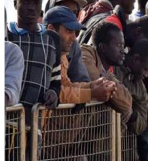 عاااجل.. إطلاق الرصاص بعد مواجهات بين قوات الأمن ومهاجرين أفارقة بالعيون، التفاااصيل